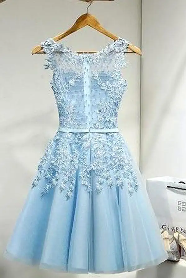 Chic Sleeveless A Line Lace Appliques Short Homecoming Dresses