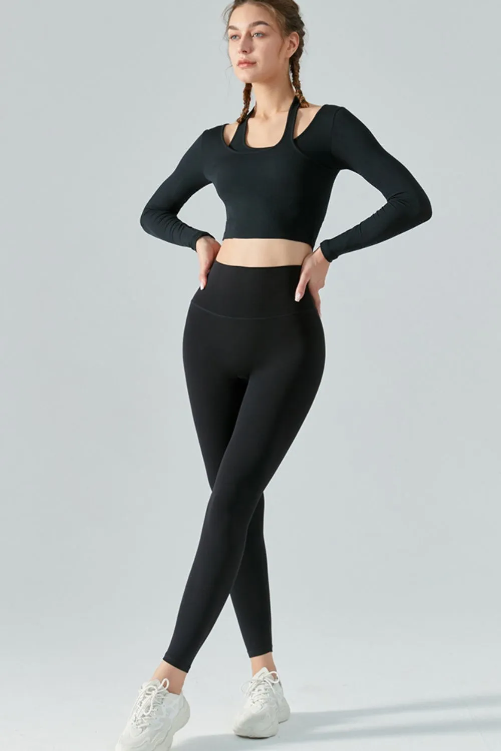 Halter Neck Long Sleeve Cropped Sports Top